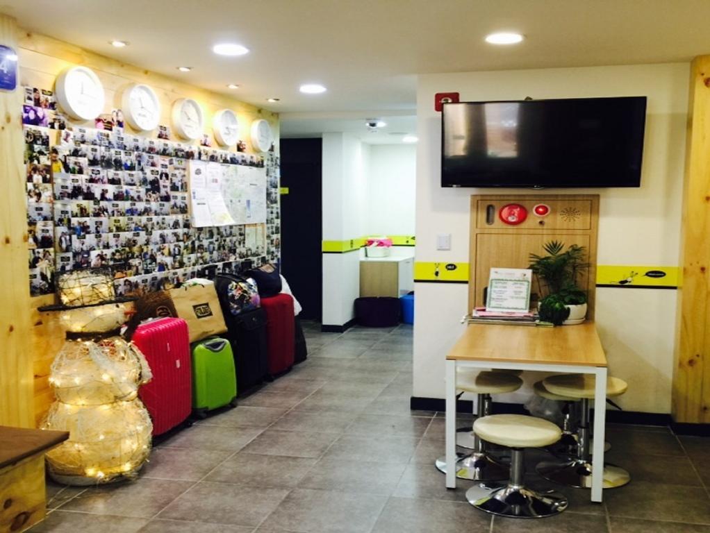 24 Guesthouse Myeongdong Avenue Seoul Exteriör bild