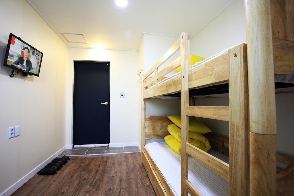 24 Guesthouse Myeongdong Avenue Seoul Exteriör bild