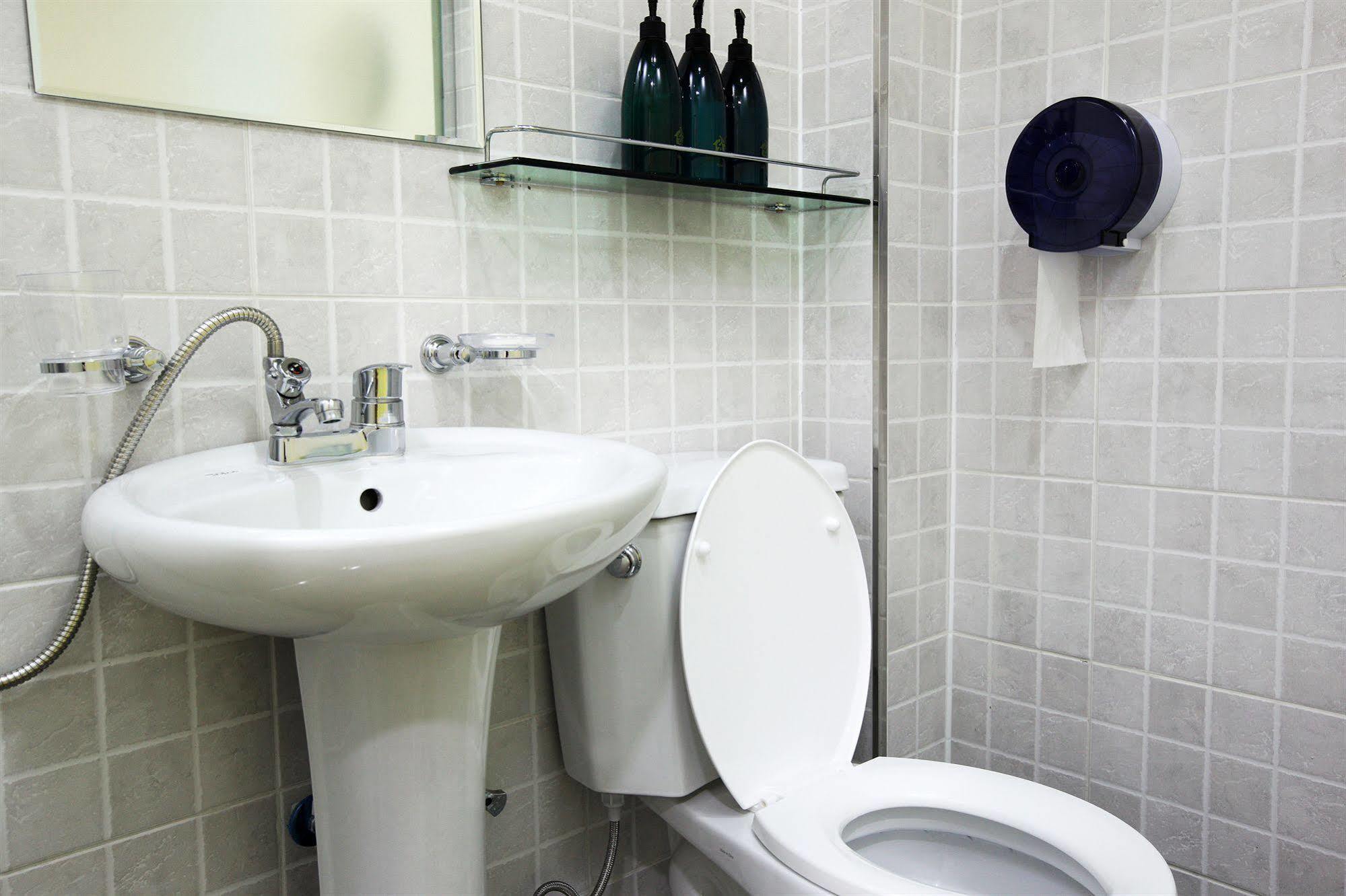 24 Guesthouse Myeongdong Avenue Seoul Exteriör bild
