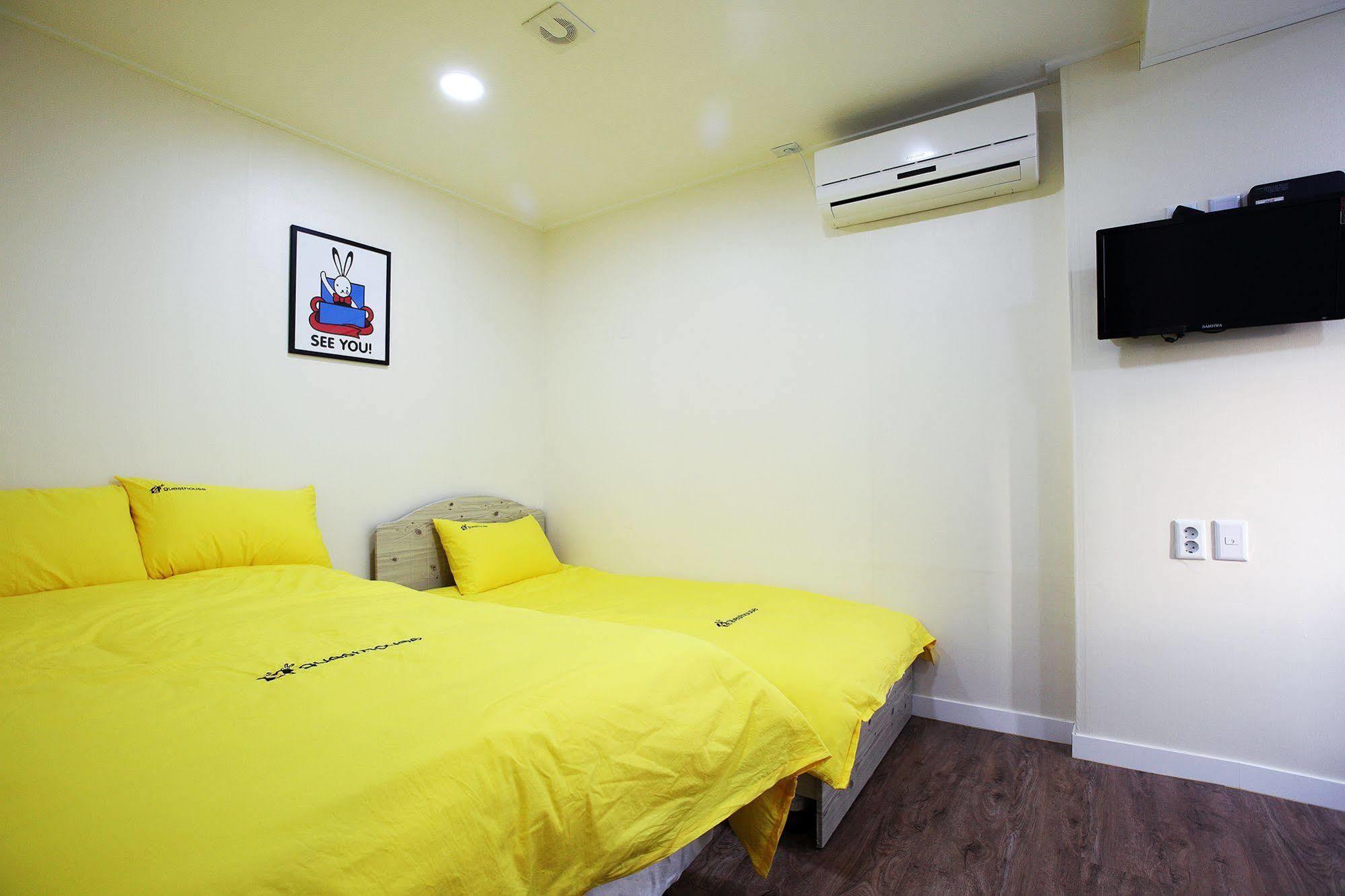 24 Guesthouse Myeongdong Avenue Seoul Exteriör bild